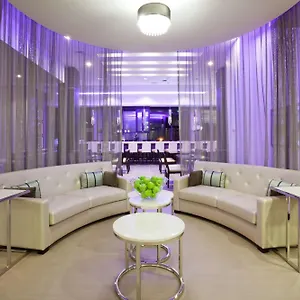 The Hollis - A Doubletree By Hilton Kanada